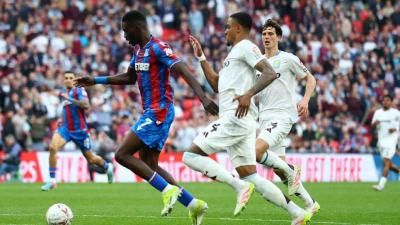 كريستال بالاس يبلغ نهائي كأس الاتحاد