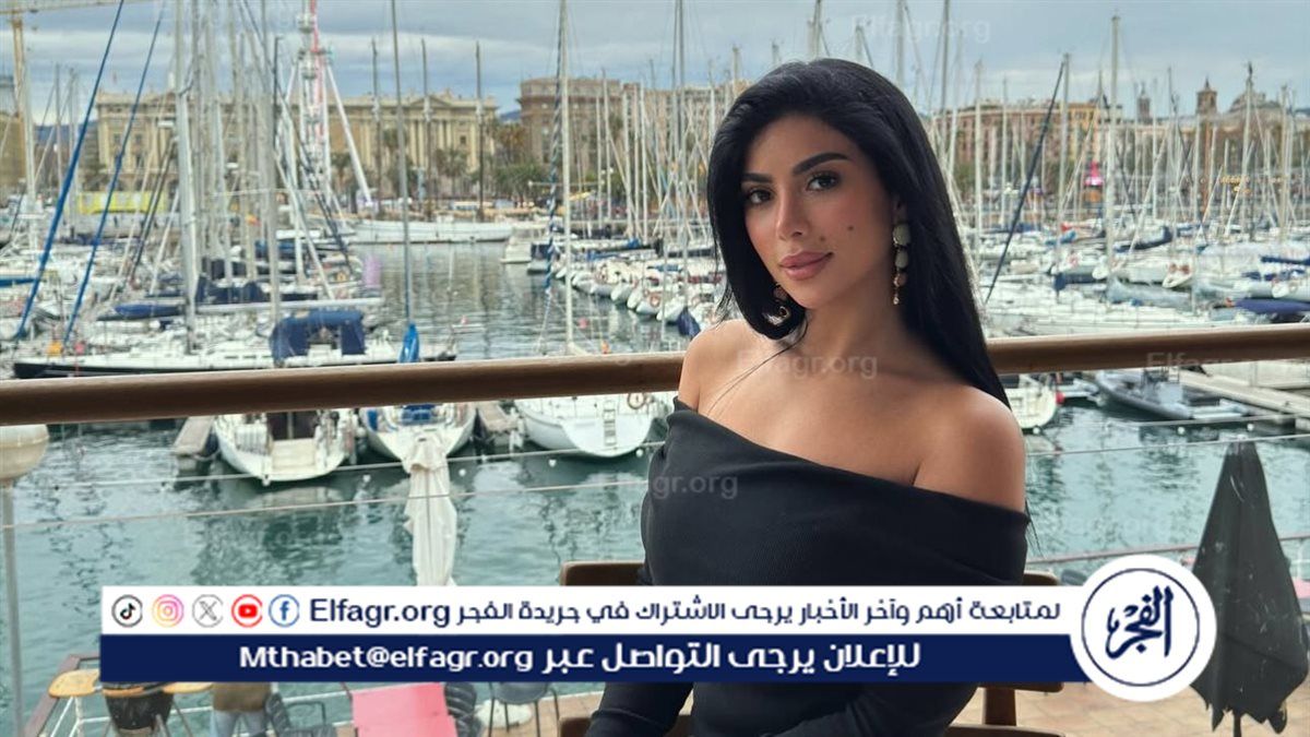 كارولين عزمي: 'روحت لطبيب نفسي وبتمنى من ربنا يسامحني علي لبسي'
