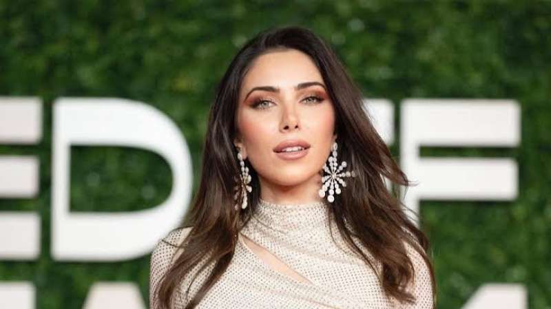 دانييلا رحمة تفوز بجائزة الفنان المسئول وتهديها لربيبكا