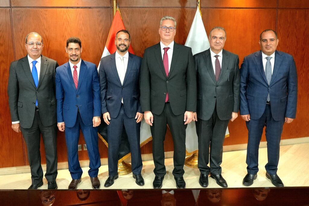 “إيجاس” توقع مذكرة تفاهم مع إكسون موبيل لتطوير…