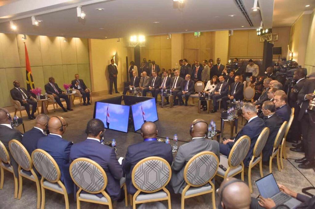 أنجولا تعرض فرصا استثمارية في الزراعة والسياحة والتعدين…