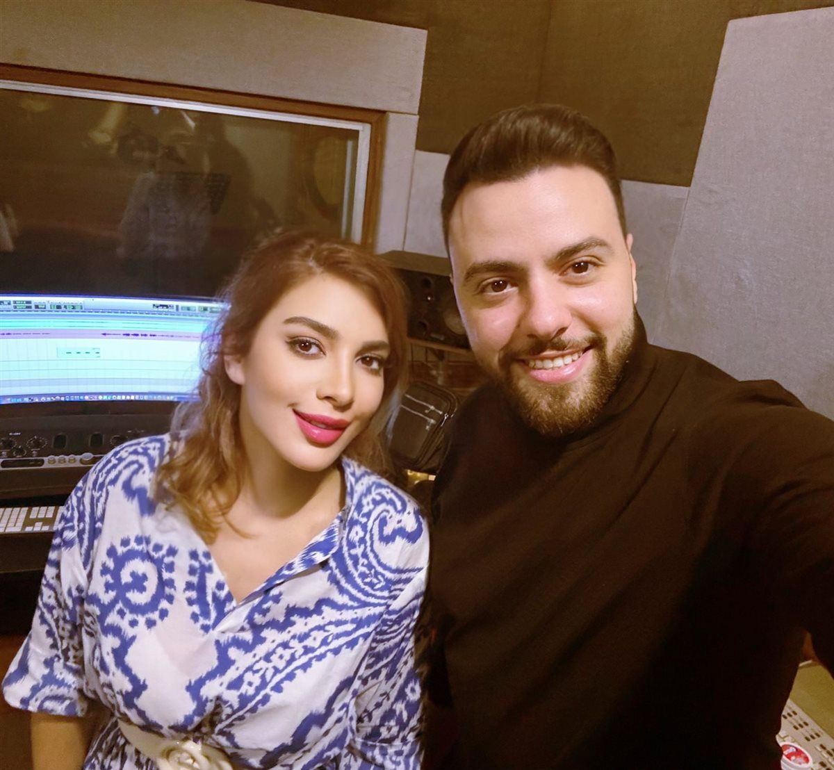 "ضريبة البعد" من لحن مدين تتصدر تريند تويتر وجماهير أصالة تختارها عنوان الألبوم بالتصويت