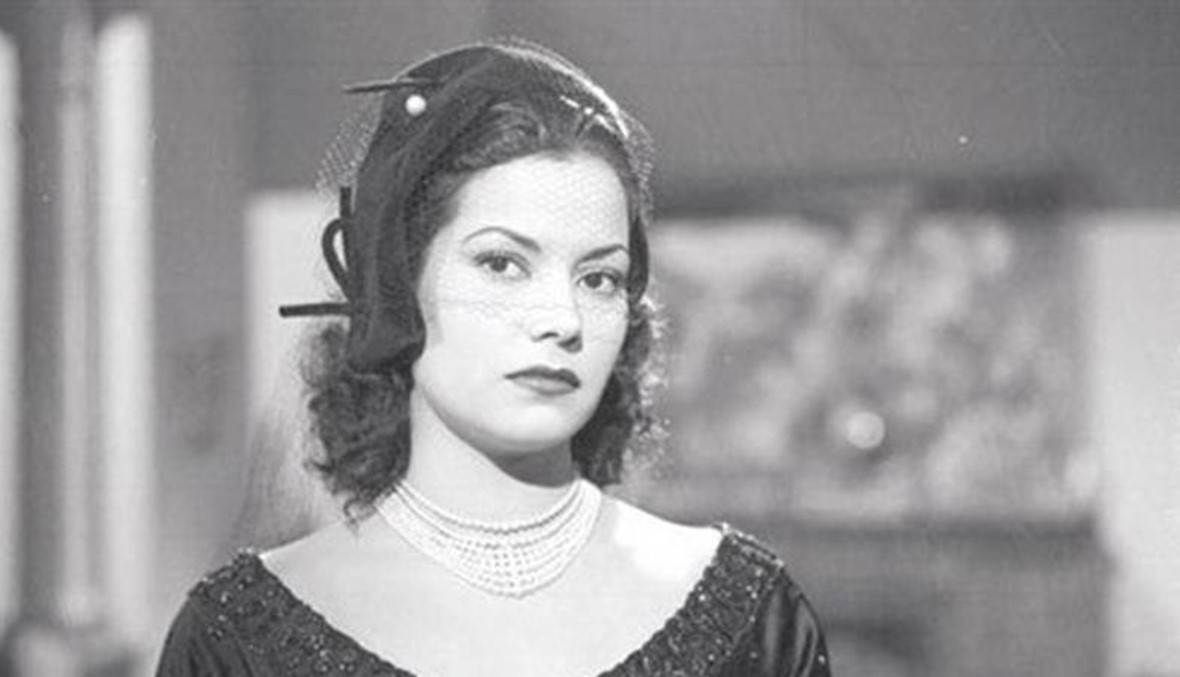 فنانون غيروا أسماءهم من أجل الفن عدد كبير من النجوم غيروا أسماءهم الحقيقية لدخول عالم الشهرة والفن.فمنذ انطلاقتهم في عالم الفن غيروا أسماءهم و إقرأ المزيد