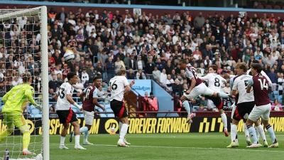 أستون فيلا ينعش حظوظه الأوروبية