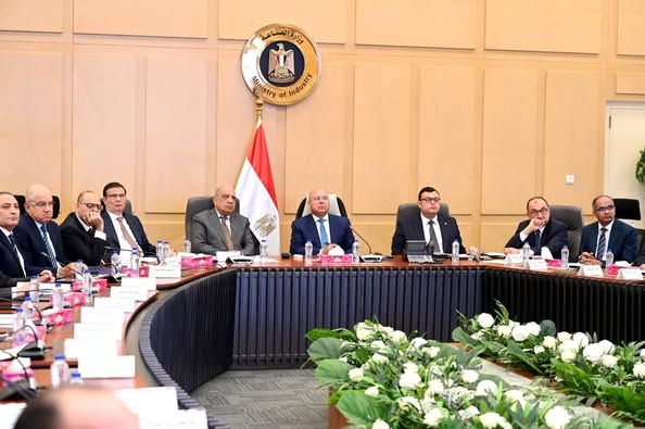 كامل الوزير: توافق أعضاء المجموعة الوزارية على المعايير…