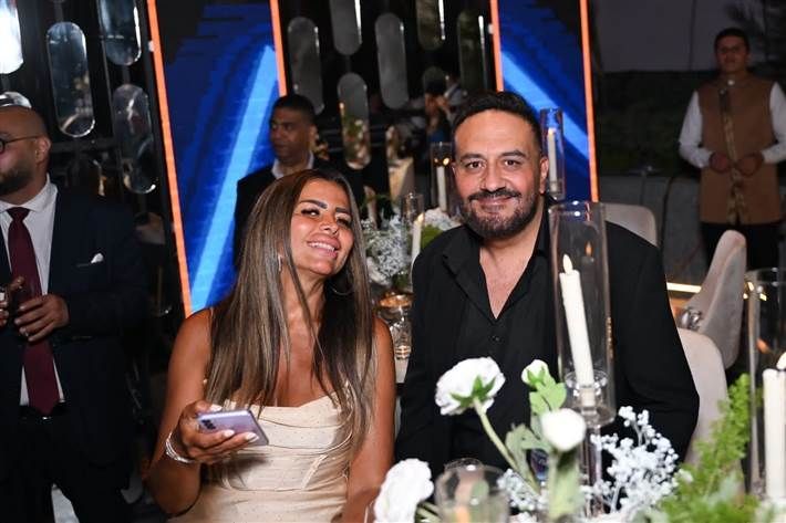 نجوم الفن في حفل زفاف رنا رئيس احتفلت الفنانة رنا رئيس بزفافها مساء الاثنين 5 مايو داخل أحد فنادق القاهرة الشهيرة.حرص عدد كبير من نجوم الفن إقرأ المزيد