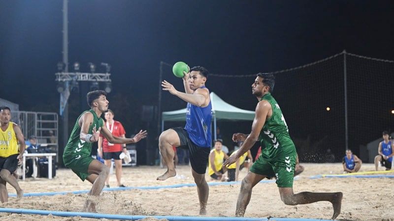افتتاح منافسات البطولة الآسيوية العاشرة لكرة اليد الشاطئية للرجال والسيدات