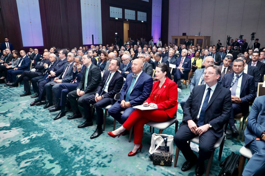 وزير الصناعة: نعمل على توسيع انخراط الشركات الفرنسية في…