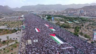 أخبار اليمن : حشد مليوني بصنعاء تحدياً للعدو الإسرائيلي