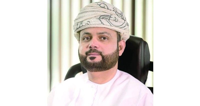 طلال المعمري يتوج السيب بلقب الدوري.. وصراع الهبوط مشتعل بين صحار وعبري