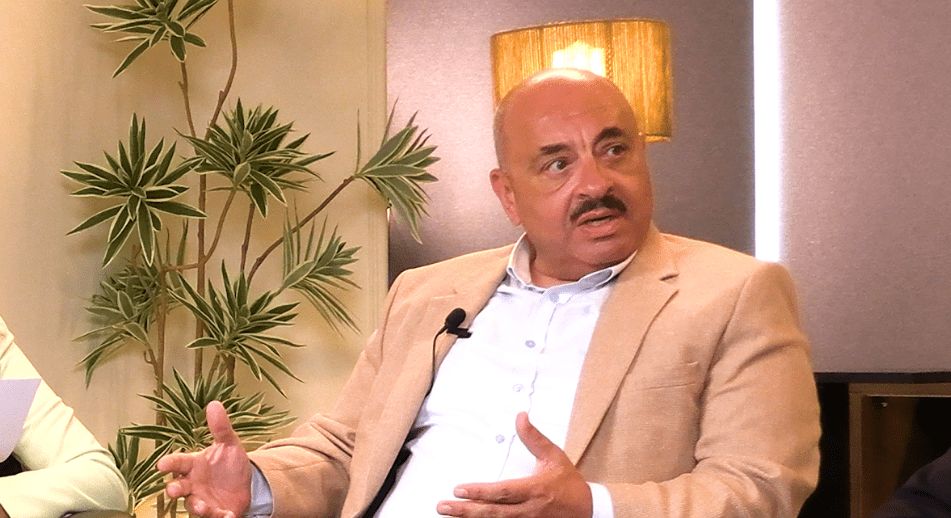 في اللقاء الخامس والعشرين.. صالون دوت الخليج يضع يده على تحديات…