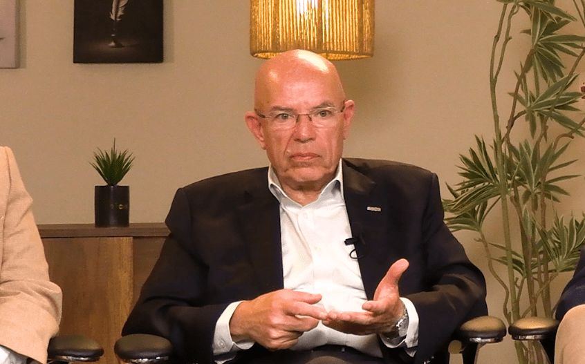 في اللقاء الخامس والعشرين.. صالون دوت الخليج يضع يده على تحديات…