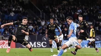 جنوى يهز صدارة نابولي بالتعادل