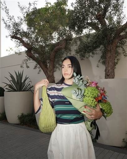 سلمى أبو ضيف بإطلالة صيفية بسيطة في أحدث ظهور لها سلمى أبو ضيف بإطلالة صيفية بسيطة في أحدث ظهور لهاأطلت النجمة سلمى أبو ضيف على جمهورها في صور جديدة مرتدية م إقرأ المزيد