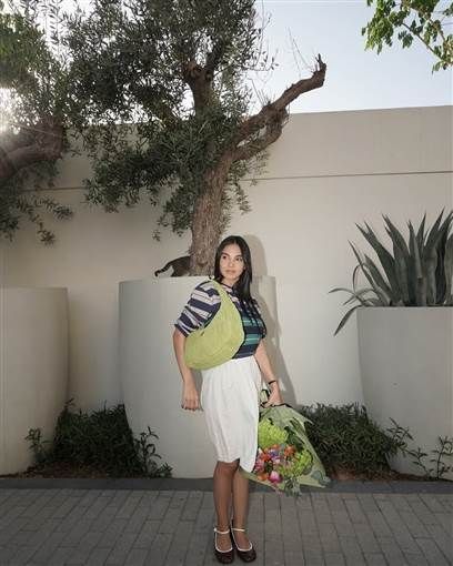 سلمى أبو ضيف بإطلالة صيفية بسيطة في أحدث ظهور لها سلمى أبو ضيف بإطلالة صيفية بسيطة في أحدث ظهور لهاأطلت النجمة سلمى أبو ضيف على جمهورها في صور جديدة مرتدية م إقرأ المزيد