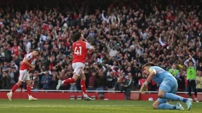 أرسنال يحسم وصافة البريميرليغ