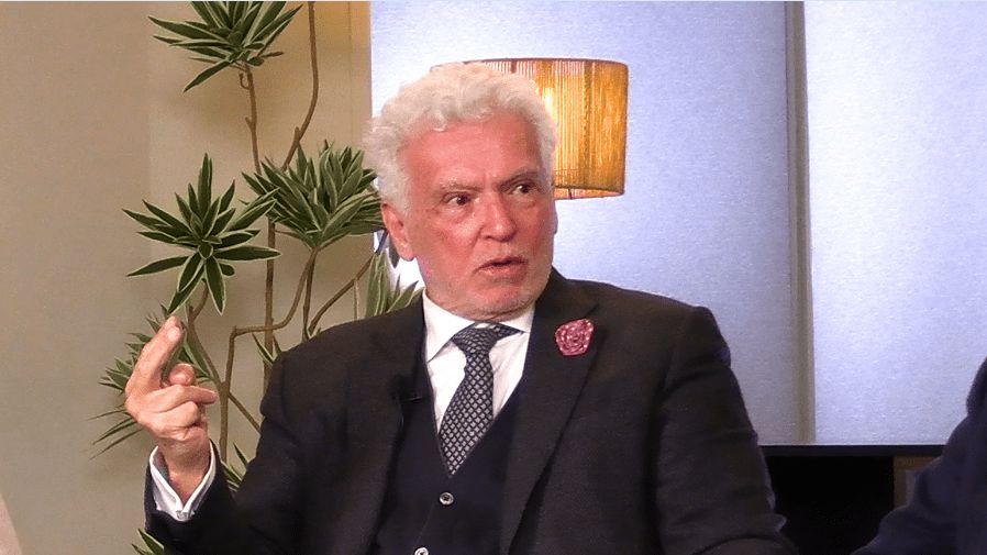 كريم هلال: منصة التراخيص الإلكترونية إجراء جيد يحتاج إلى…