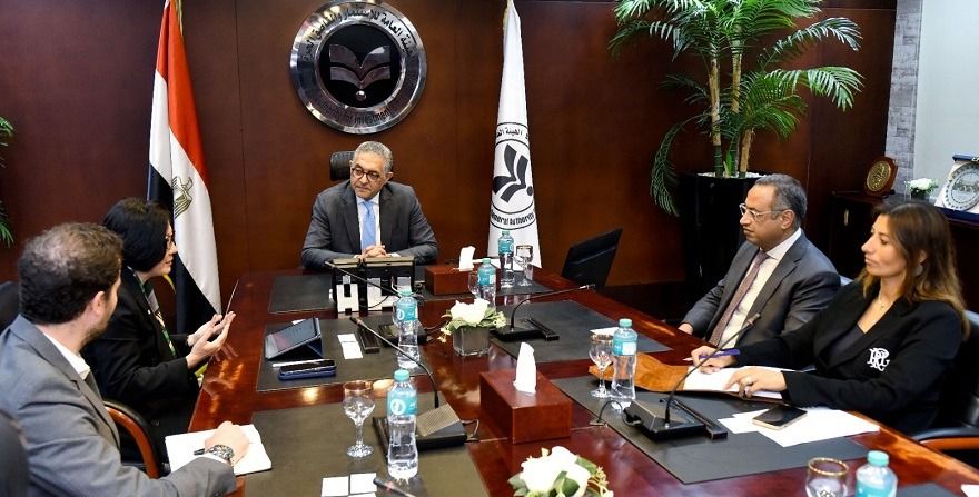 هيئتا الاستثمار في مصر وهونج كونج تبحثان مستقبل مناطق المال…