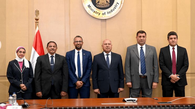 تحالف (المقاولون العرب – حسن علام) يوقع عقد تنفيذ أعمال…