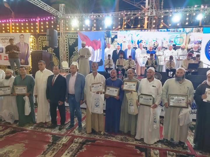 تكريم 500 من محفظي القرآن الكريم وتسليم تجهيزات الزواج لـ25 عروسًا ببني سويف