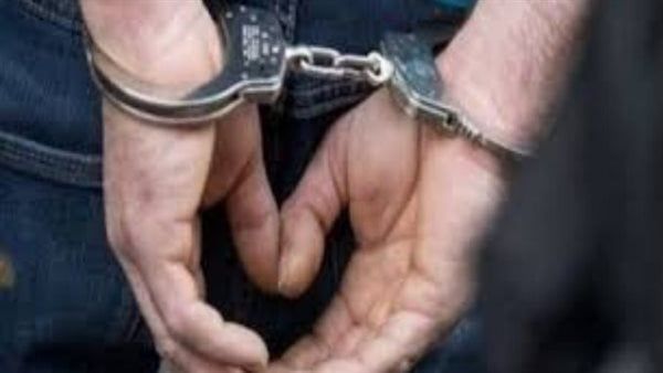 4 أيام على ذمة التحقيقات.. حبس المتهمين باستعراض القوة بالسيوف في مطروح