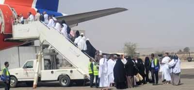 أخبار اليمن : مغادرة أول فوج من الحجاج اليمنيين عبر مطار صنعاء