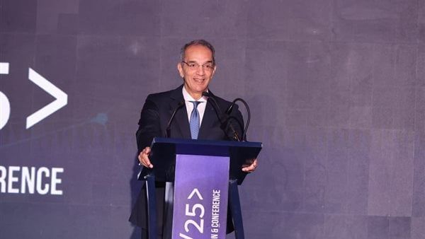 وزير الاتصالات: العالم يعانى من نقص حاد في متخصصي الأمن السيبراني