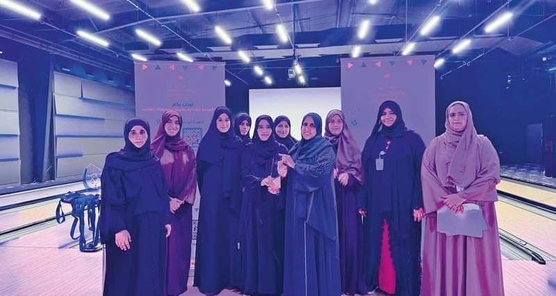 اختتام مسابقة رياضة البولينج النسائية بالظاهرة