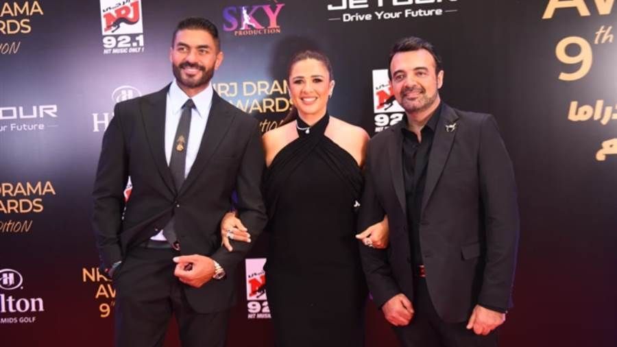 النجوم في حفل توزيع جوائز "كأس إنرجي للدراما" النجوم في حفل توزيع جوائز كأس إنرجي للدراماأقيم مساء الأحد 25 مايو حفل توزيع كأس إنرجي للدراما في دورته إقرأ المزيد