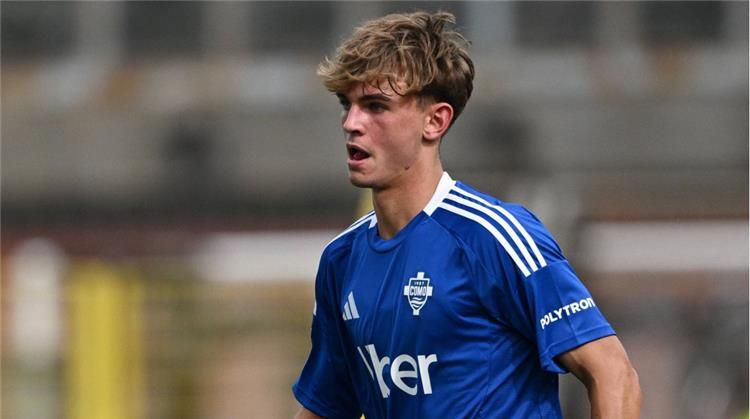 تقارير: ريال مدريد يدرس إعادة لاعبه السابق لتعويض مودريتش