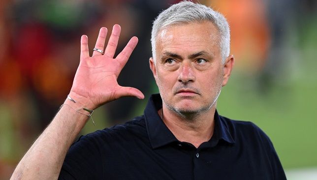 جوزيه مورينيو يحسم مستقبله مع فنربخشة