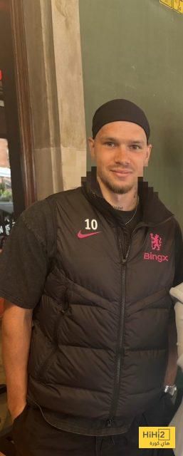 مودريك يلتحق ببعثة تشيلسي في بولندا.. صورة