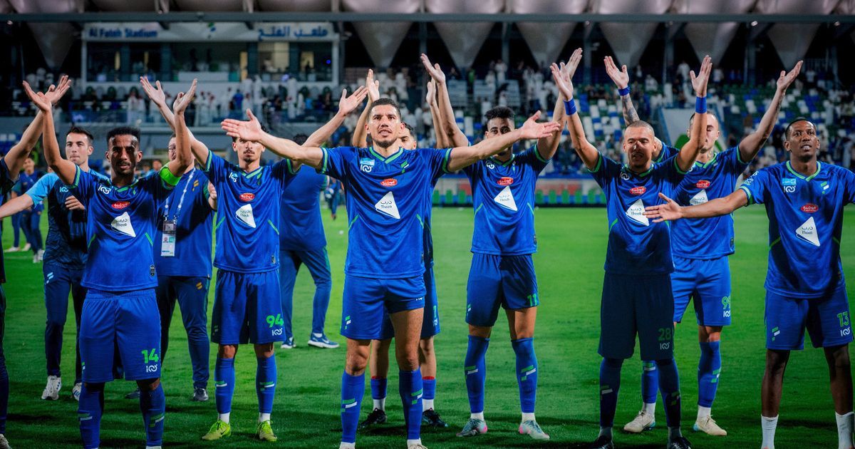 فارغاس الأفضل وبينتو الأسوأ في مباراة الفتح والنصر