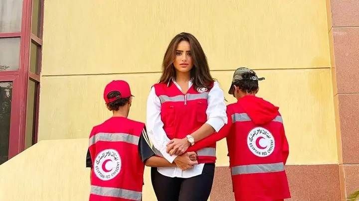 بالفيديو زينة تكشف تفاصيل تعرض نجليها لهجوم كلب قرب منزلها كشفت النجمة زينة تفاصيل تعرض نجليها لهجوم كلب كان برفقة صبي يبلغ من العمر 11 عاما وذلك خلال تواجد نجليها في إقرأ المزيد