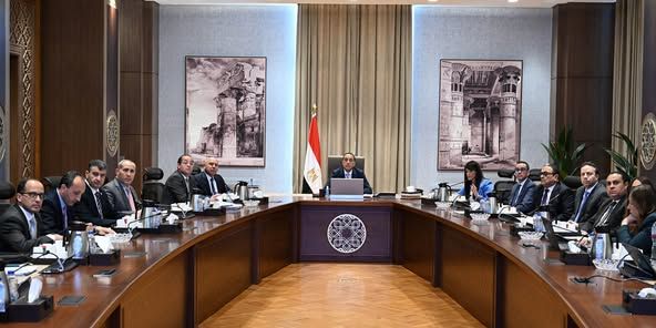 مدبولى: نستهدف استدامة المسار النزولي للدين الخارجي وجذب…