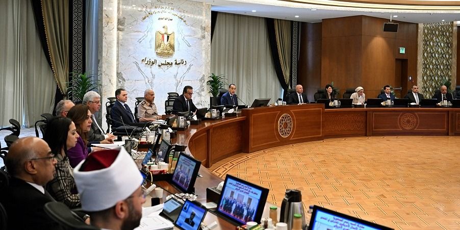 الحكومة تمنح التزام بناء وتشغيل محطة للسفن السياحية بالسخنة