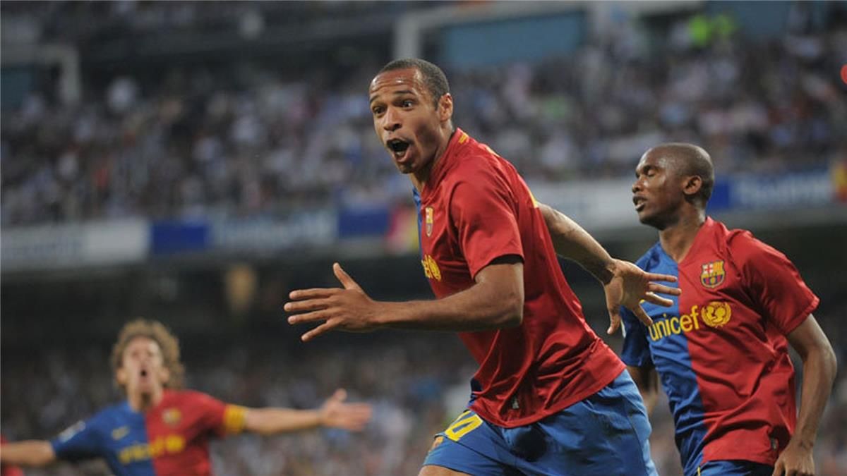 تجربة طلاق ومكالمة فارقة.. هنري يروي كواليس انتقاله من آرسنال إلى برشلونة في 2007