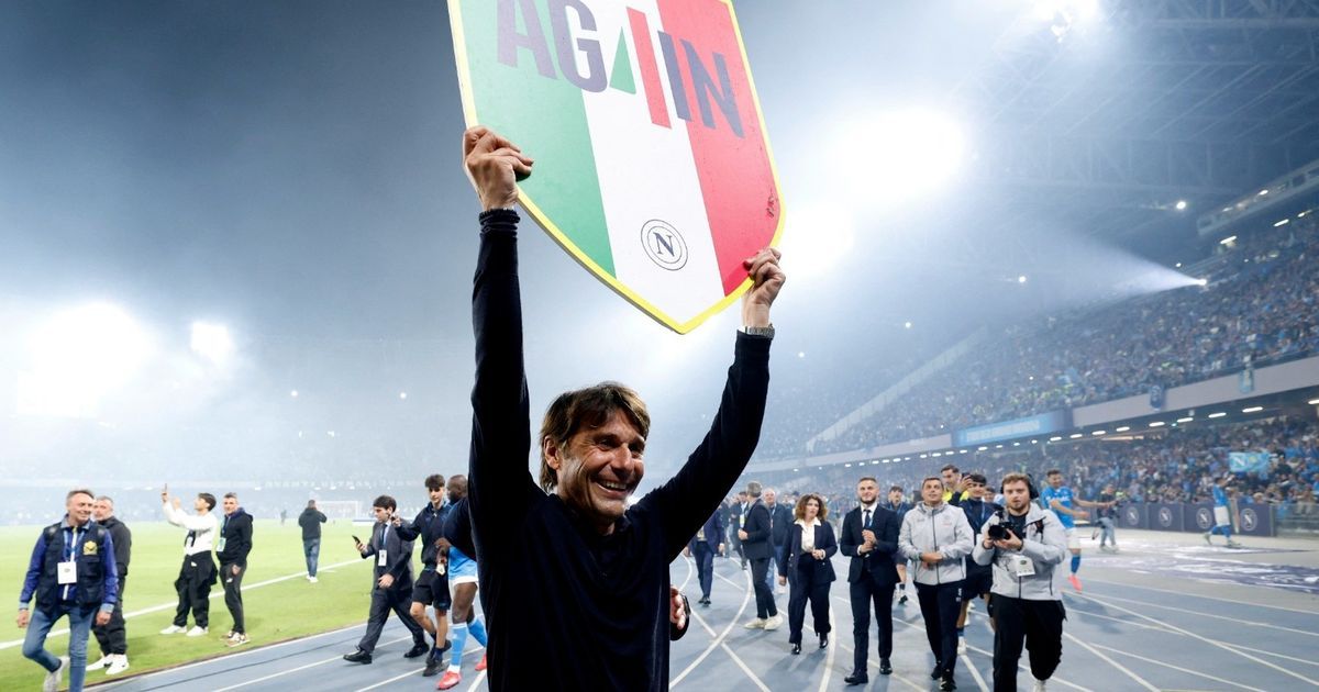 دي لاورينتيس يُغري كونتي بصفقات تحول نابولي لعملاق أوروبي