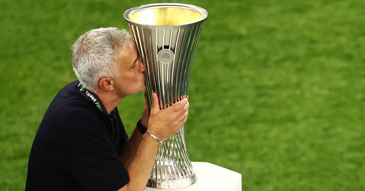 بعد تتويج تشيلسي.. ما هي الفرق التي فازت بدوري المؤتمر؟