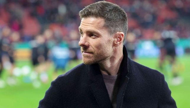 أرسنال وتشيلسي ينتظران قرار ألونسو في ريال مدريد