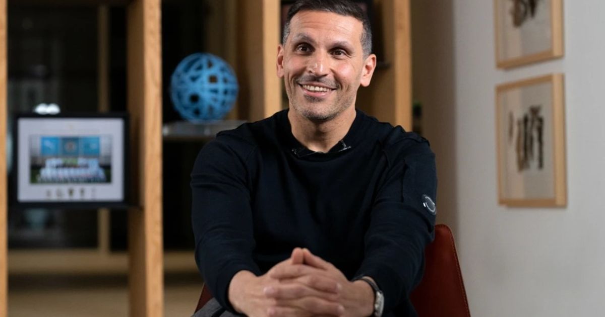 رئيس مانشستر سيتي يكشف سراً بشأن صفقة عمر مرموش