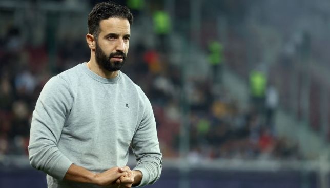 هل يرحل فيرنانديز عن مانشستر يونايتد صوب الهلال؟ أموريم يرد