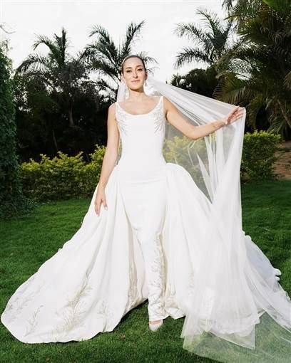 اللقطات الأولى من عقد قران أمينة خليل والمصور أحمد زعتر