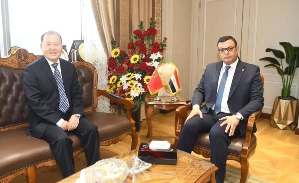 وزير الإسكان: نسعى لتعظيم الاستفادة من الاستثمارات الصينية…