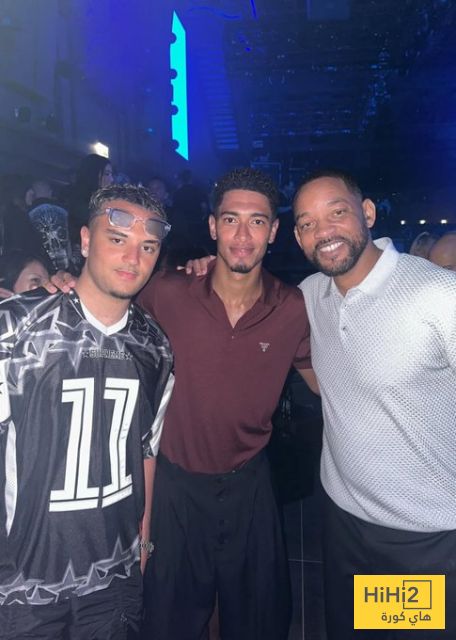 صور.. بيلينغهام يستمتع بعطلته مع شقيقه