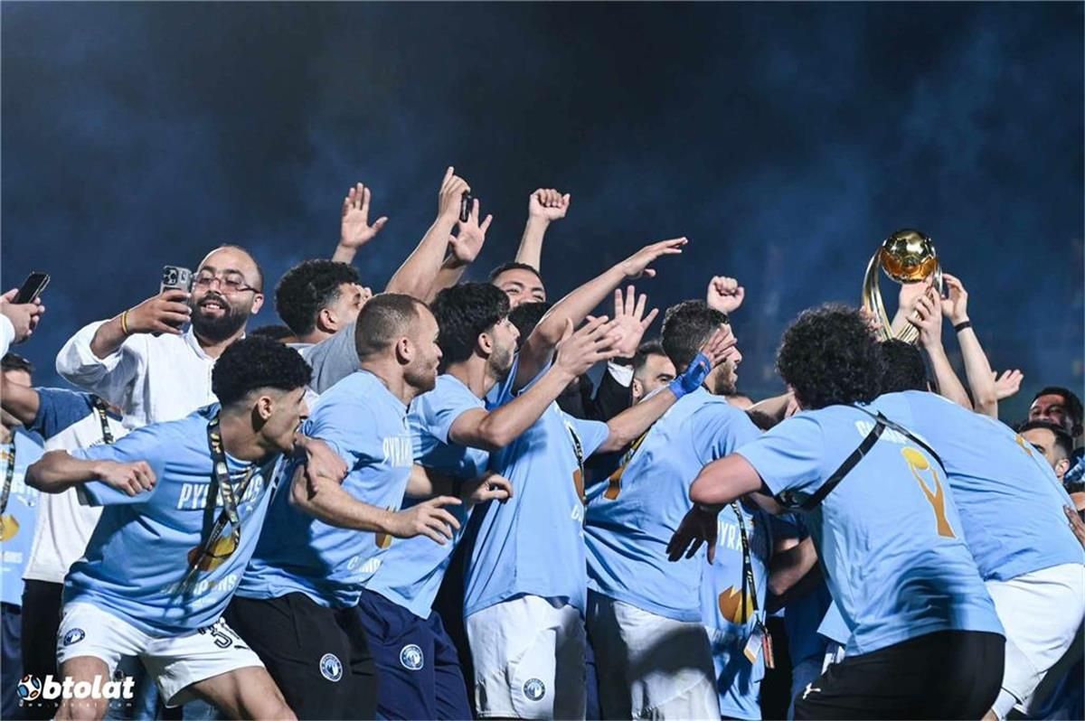 بعد الإنجاز القاري.. لاعب بيراميدز يُعلن تجديد عقده لـ4 سنوات