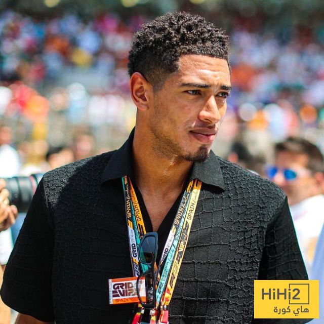 صورة: لقاء ودي بين نجمي الغريمين في برشلونة