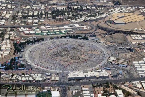 وزير الحج السعودي يعلن منع الخروج سيرًا من عرفات وتطبيق تنظيم لضمان سلامة الحجاج