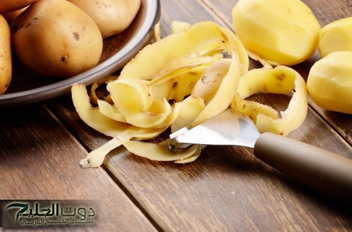 «كنز وأنت بترميه في الزبالة؛».. قشر البطاطس مستحيل تخلص منه من انهاردة.. فوائد لا حصر لها هتقلب حياتك 360°!