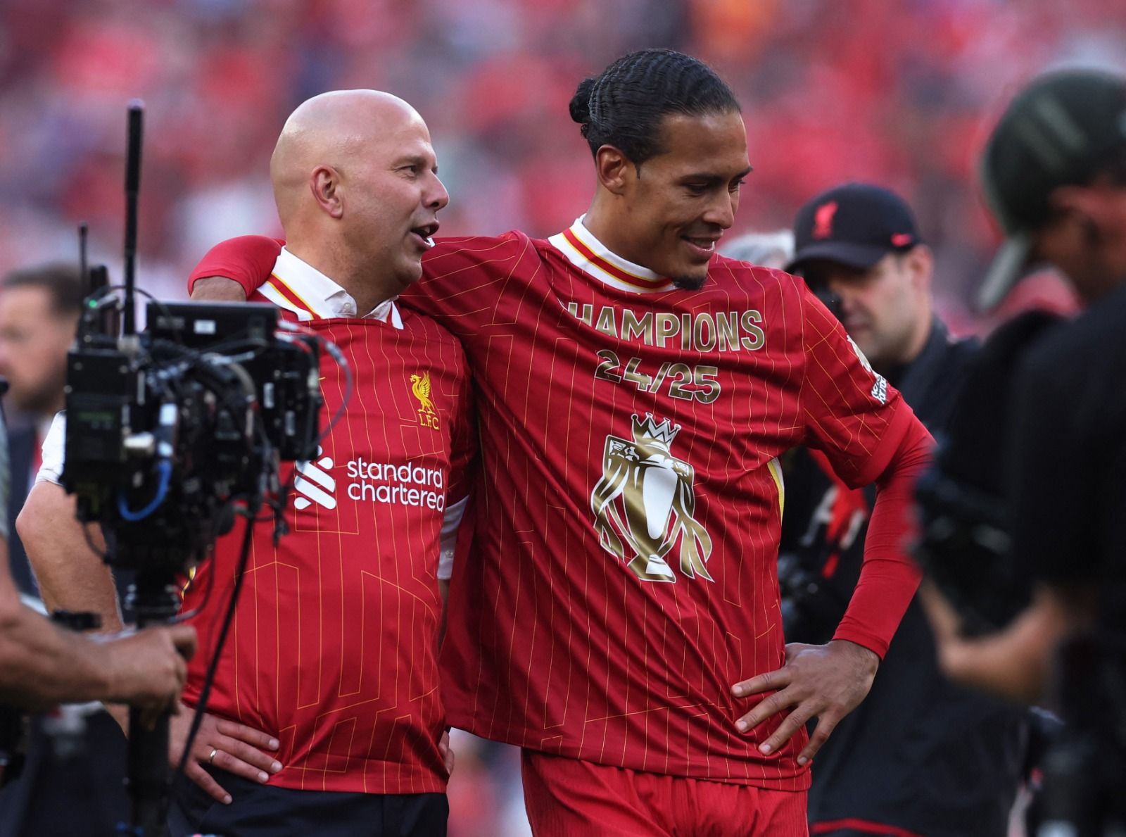 قرار ذكي يعفي ليفربول من تسديد 13 مليون إسترليني لبنفيكا